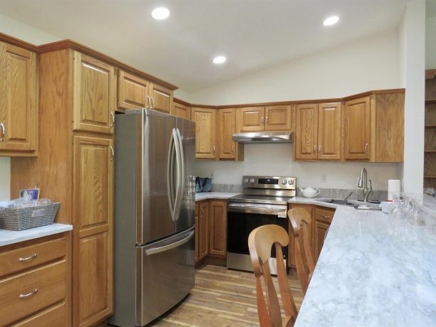 812 Shadow Bluff Drive, GALENA, Illinois 61036, 3 Bedrooms Bedrooms, ,3 BathroomsBathrooms,Condominium,For Sale,Shadow Bluff Drive,202505411