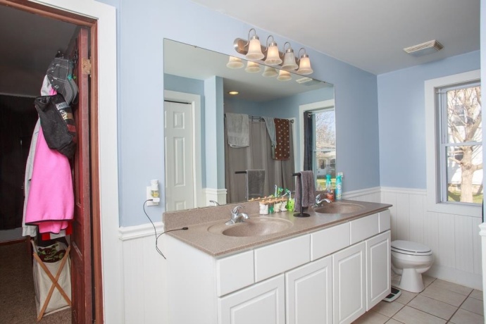 214 Provost, LENA, Illinois 61048, 4 Bedrooms Bedrooms, ,2 BathroomsBathrooms,House,For Sale,Provost,202602097