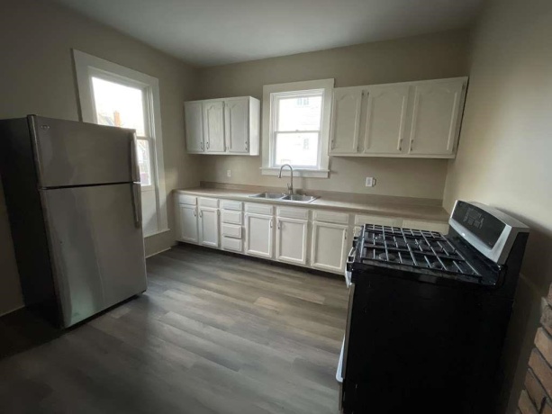 217 West, FREEPORT, Illinois 61032, 3 Bedrooms Bedrooms, ,1 BathroomBathrooms,House,For Sale,West,202602098