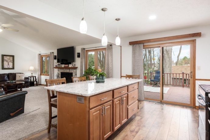 6658 Nestlewood, ROSCOE, Illinois 61073, 4 Bedrooms Bedrooms, ,2 BathroomsBathrooms,House,For Sale,Nestlewood,202602099