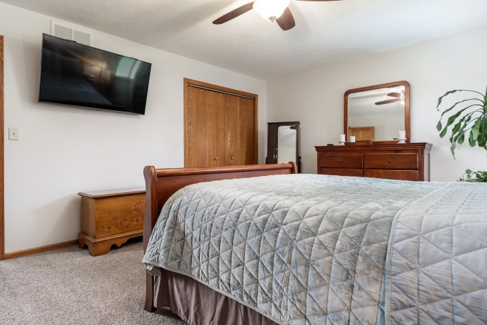 6658 Nestlewood, ROSCOE, Illinois 61073, 4 Bedrooms Bedrooms, ,2 BathroomsBathrooms,House,For Sale,Nestlewood,202602099