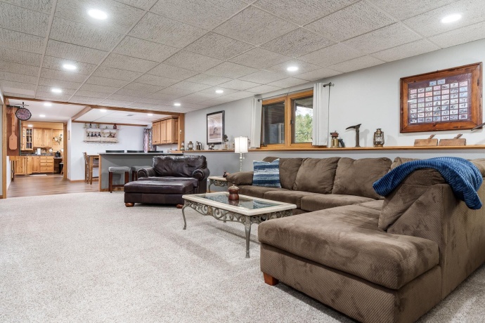 6658 Nestlewood, ROSCOE, Illinois 61073, 4 Bedrooms Bedrooms, ,2 BathroomsBathrooms,House,For Sale,Nestlewood,202602099