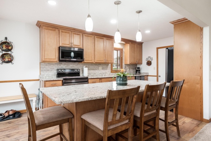 6658 Nestlewood, ROSCOE, Illinois 61073, 4 Bedrooms Bedrooms, ,2 BathroomsBathrooms,House,For Sale,Nestlewood,202602099