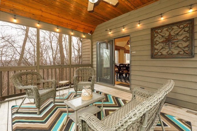 16 Hawthorn, GALENA, Illinois 61036, 5 Bedrooms Bedrooms, ,3 BathroomsBathrooms,House,For Sale,Hawthorn,202602103