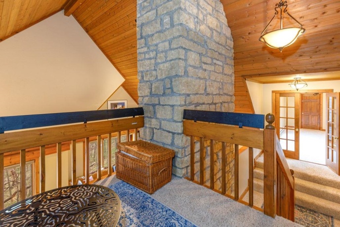 16 Hawthorn, GALENA, Illinois 61036, 5 Bedrooms Bedrooms, ,3 BathroomsBathrooms,House,For Sale,Hawthorn,202602103