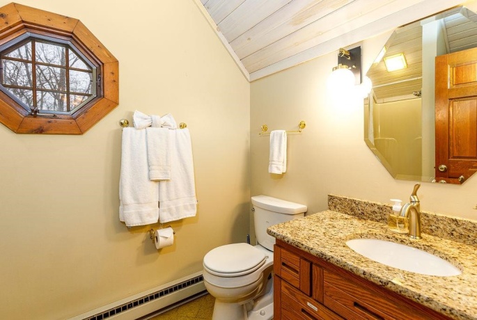 16 Hawthorn, GALENA, Illinois 61036, 5 Bedrooms Bedrooms, ,3 BathroomsBathrooms,House,For Sale,Hawthorn,202602103