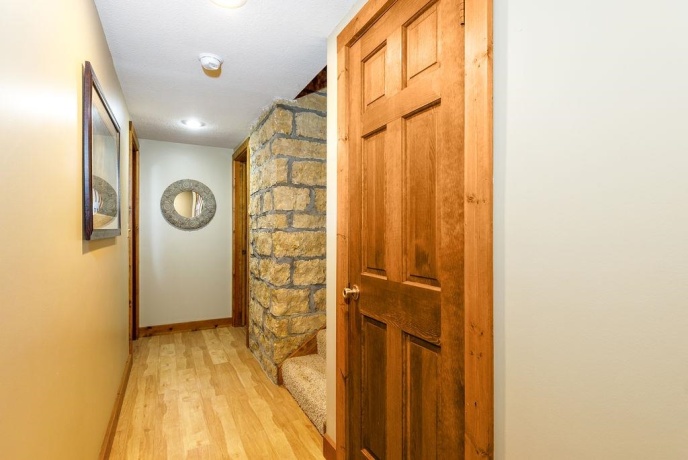 16 Hawthorn, GALENA, Illinois 61036, 5 Bedrooms Bedrooms, ,3 BathroomsBathrooms,House,For Sale,Hawthorn,202602103