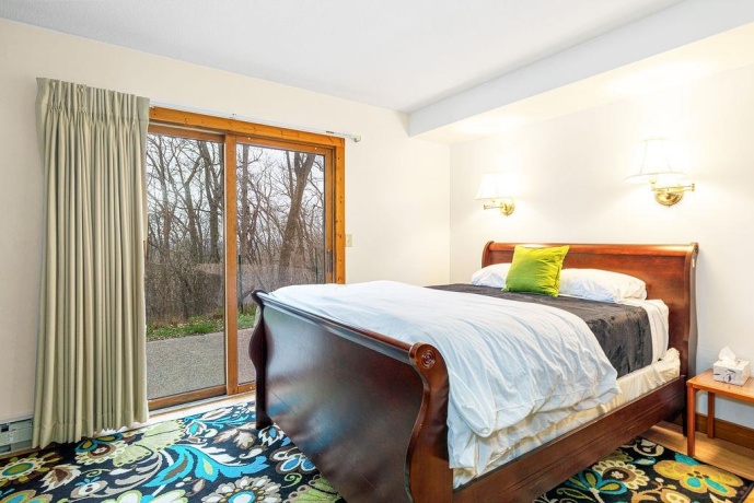 16 Hawthorn, GALENA, Illinois 61036, 5 Bedrooms Bedrooms, ,3 BathroomsBathrooms,House,For Sale,Hawthorn,202602103