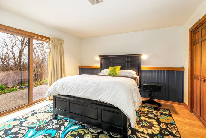 16 Hawthorn, GALENA, Illinois 61036, 5 Bedrooms Bedrooms, ,3 BathroomsBathrooms,House,For Sale,Hawthorn,202602103