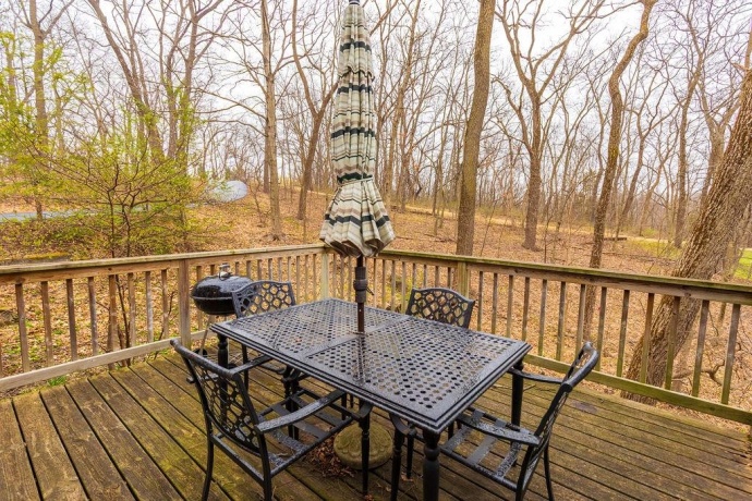 16 Hawthorn, GALENA, Illinois 61036, 5 Bedrooms Bedrooms, ,3 BathroomsBathrooms,House,For Sale,Hawthorn,202602103