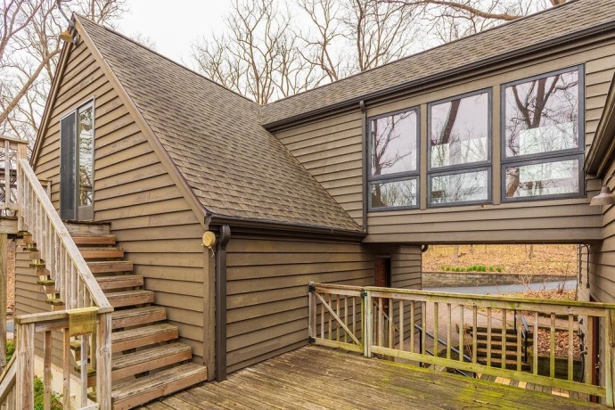 16 Hawthorn, GALENA, Illinois 61036, 5 Bedrooms Bedrooms, ,3 BathroomsBathrooms,House,For Sale,Hawthorn,202602103