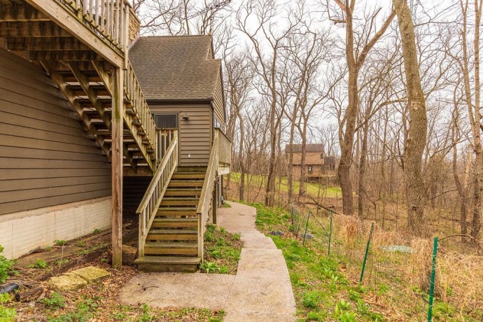 16 Hawthorn, GALENA, Illinois 61036, 5 Bedrooms Bedrooms, ,3 BathroomsBathrooms,House,For Sale,Hawthorn,202602103