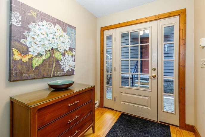 16 Hawthorn, GALENA, Illinois 61036, 5 Bedrooms Bedrooms, ,3 BathroomsBathrooms,House,For Sale,Hawthorn,202602103