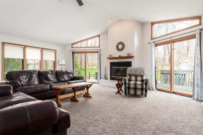 2085 Lake Summerset, DAVIS, Illinois 61019, 6 Bedrooms Bedrooms, ,3 BathroomsBathrooms,House,For Sale,Lake Summerset,202602105