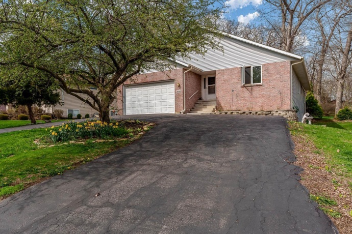 2085 Lake Summerset, DAVIS, Illinois 61019, 6 Bedrooms Bedrooms, ,3 BathroomsBathrooms,House,For Sale,Lake Summerset,202602105