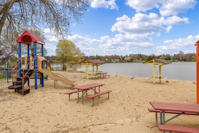 2085 Lake Summerset, DAVIS, Illinois 61019, 6 Bedrooms Bedrooms, ,3 BathroomsBathrooms,House,For Sale,Lake Summerset,202602105