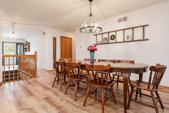 2085 Lake Summerset, DAVIS, Illinois 61019, 6 Bedrooms Bedrooms, ,3 BathroomsBathrooms,House,For Sale,Lake Summerset,202602105