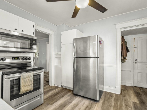 407 4th, BYRON, Illinois 61010, 4 Bedrooms Bedrooms, ,1 BathroomBathrooms,House,For Sale,4th,202602106