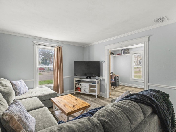 407 4th, BYRON, Illinois 61010, 4 Bedrooms Bedrooms, ,1 BathroomBathrooms,House,For Sale,4th,202602106