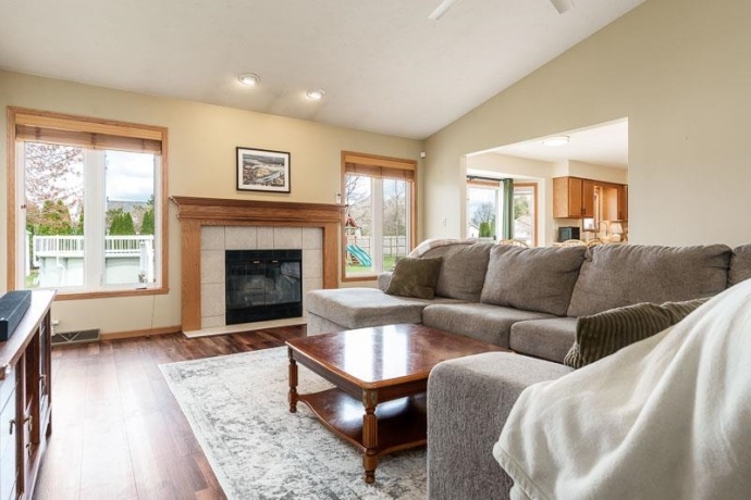 537 Byrnes, ROCKTON, Illinois 61072, 3 Bedrooms Bedrooms, ,3 BathroomsBathrooms,House,For Sale,Byrnes,202602107