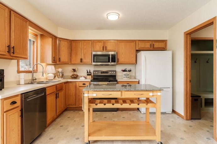 537 Byrnes, ROCKTON, Illinois 61072, 3 Bedrooms Bedrooms, ,3 BathroomsBathrooms,House,For Sale,Byrnes,202602107