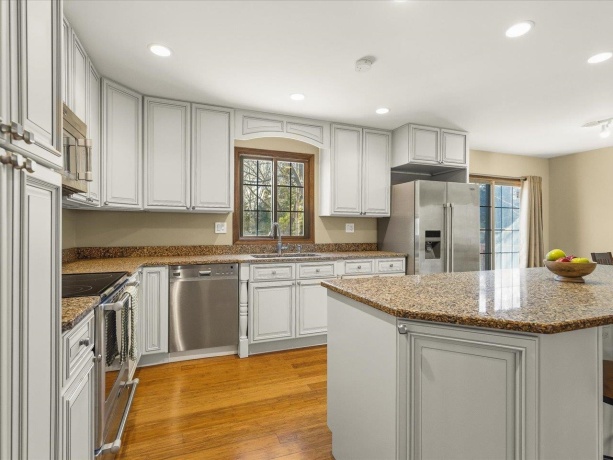 545 Andrew, LAKE ZURICH, Illinois 60047, 5 Bedrooms Bedrooms, ,2 BathroomsBathrooms,House,For Sale,Andrew,202601948