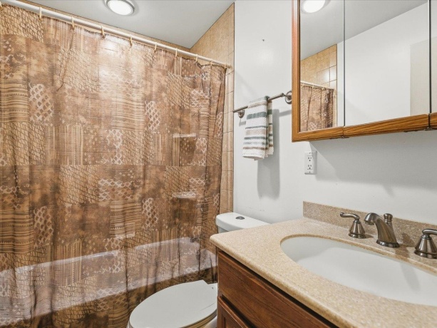 545 Andrew, LAKE ZURICH, Illinois 60047, 5 Bedrooms Bedrooms, ,2 BathroomsBathrooms,House,For Sale,Andrew,202601948