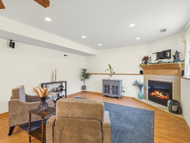 545 Andrew, LAKE ZURICH, Illinois 60047, 5 Bedrooms Bedrooms, ,2 BathroomsBathrooms,House,For Sale,Andrew,202601948