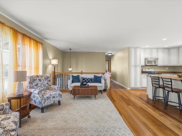 545 Andrew, LAKE ZURICH, Illinois 60047, 5 Bedrooms Bedrooms, ,2 BathroomsBathrooms,House,For Sale,Andrew,202601948