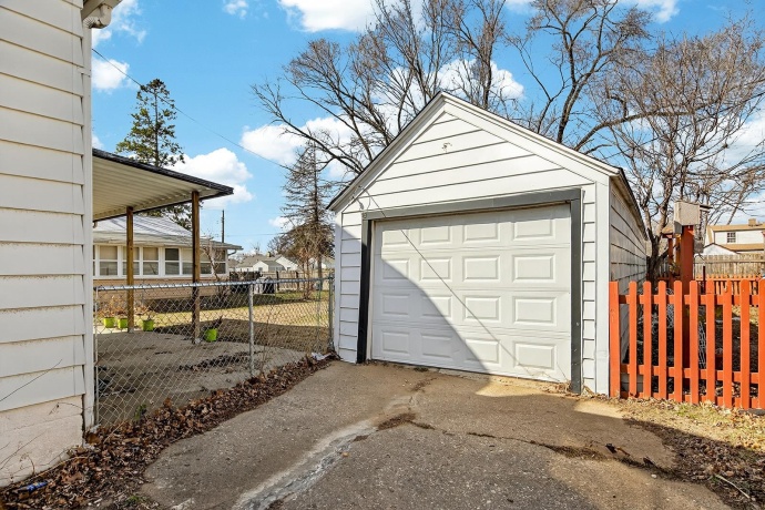 2823 Ridgeway, ROCKFORD, Illinois 61101, 2 Bedrooms Bedrooms, ,1 BathroomBathrooms,House,For Sale,Ridgeway,202601663