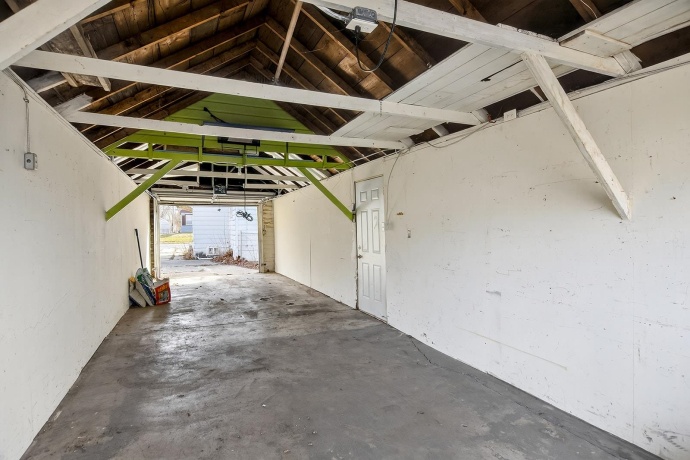 2823 Ridgeway, ROCKFORD, Illinois 61101, 2 Bedrooms Bedrooms, ,1 BathroomBathrooms,House,For Sale,Ridgeway,202601663