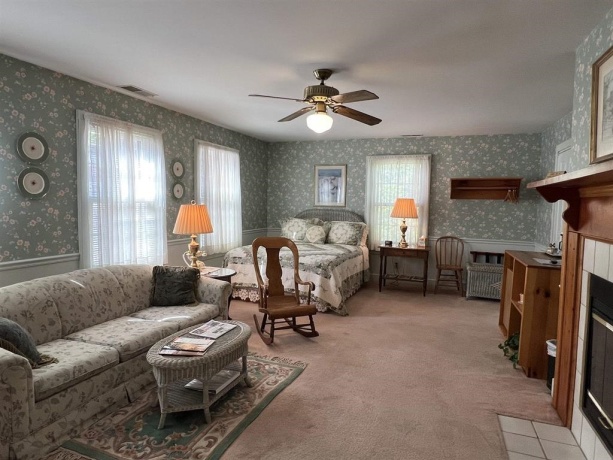 341 Spring, GALENA, Illinois 61036, 4 Bedrooms Bedrooms, ,4 BathroomsBathrooms,House,For Sale,Spring,202602119