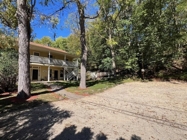 341 Spring, GALENA, Illinois 61036, 4 Bedrooms Bedrooms, ,4 BathroomsBathrooms,House,For Sale,Spring,202602119