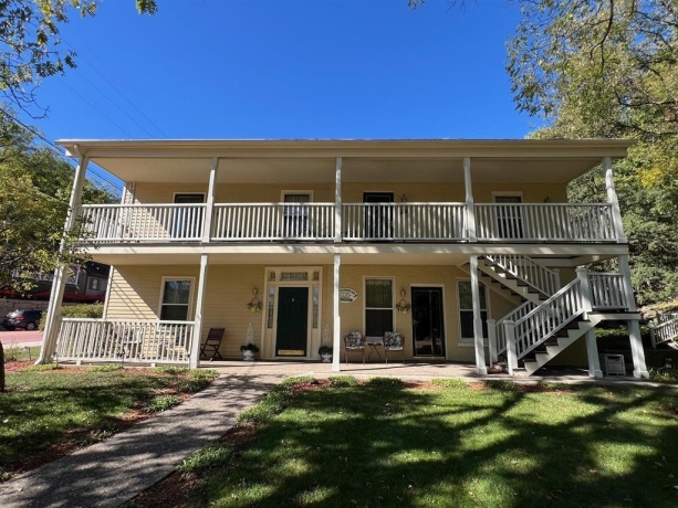 341 Spring, GALENA, Illinois 61036, 4 Bedrooms Bedrooms, ,4 BathroomsBathrooms,House,For Sale,Spring,202602119