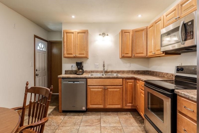 3311 HANOVER, ROCKFORD, Illinois 61101, 3 Bedrooms Bedrooms, ,1 BathroomBathrooms,House,For Sale,HANOVER,202602120