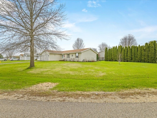 14932 Misty Meadow, SOUTH BELOIT, Illinois 61080, 4 Bedrooms Bedrooms, ,3 BathroomsBathrooms,House,For Sale,Misty Meadow,202602121