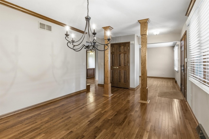 6990 Skyview, ROSCOE, Illinois 61073, 4 Bedrooms Bedrooms, ,2 BathroomsBathrooms,House,For Sale,Skyview,202602123