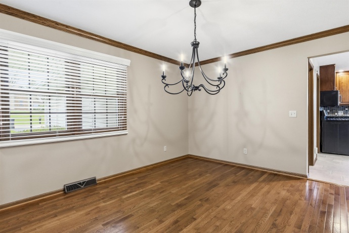 6990 Skyview, ROSCOE, Illinois 61073, 4 Bedrooms Bedrooms, ,2 BathroomsBathrooms,House,For Sale,Skyview,202602123