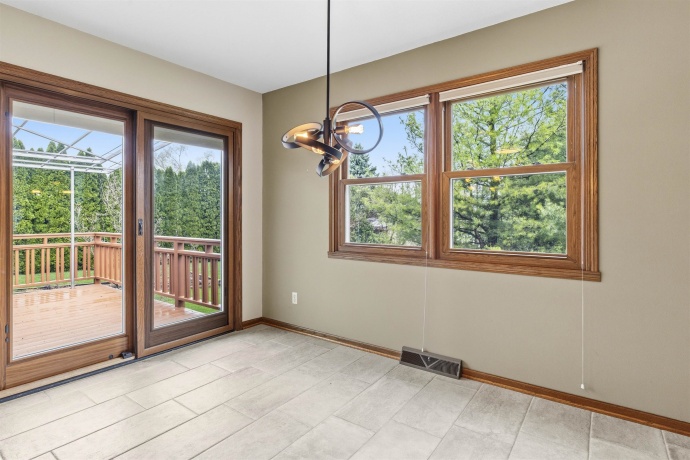 6990 Skyview, ROSCOE, Illinois 61073, 4 Bedrooms Bedrooms, ,2 BathroomsBathrooms,House,For Sale,Skyview,202602123