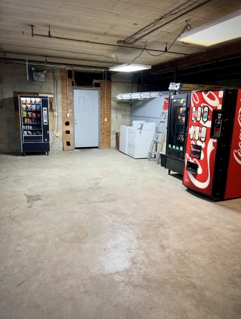 218 4, ROCKFORD, Illinois 61107, ,5+ Units,For Sale,4,202602122