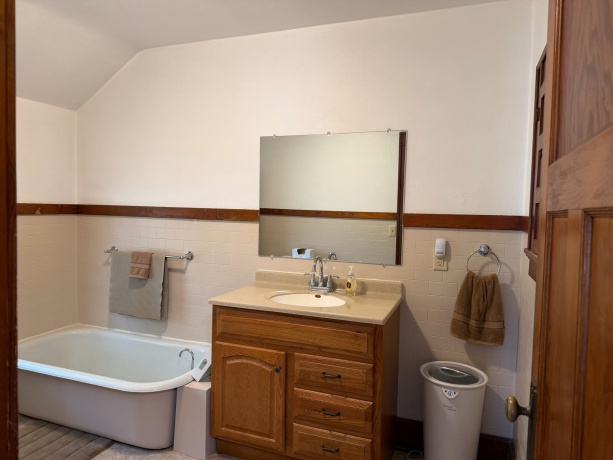 101 PACIFIC, MONROE CENTER, Illinois 61052, 3 Bedrooms Bedrooms, ,2 BathroomsBathrooms,House,For Sale,PACIFIC,202602124