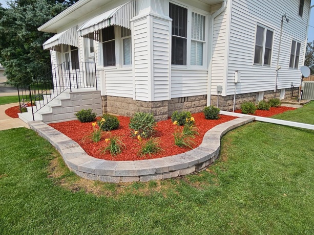 101 PACIFIC, MONROE CENTER, Illinois 61052, 3 Bedrooms Bedrooms, ,2 BathroomsBathrooms,House,For Sale,PACIFIC,202602124