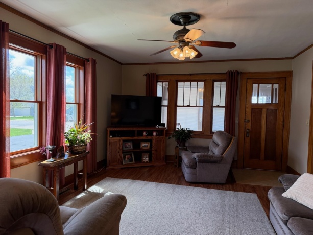 101 PACIFIC, MONROE CENTER, Illinois 61052, 3 Bedrooms Bedrooms, ,2 BathroomsBathrooms,House,For Sale,PACIFIC,202602124