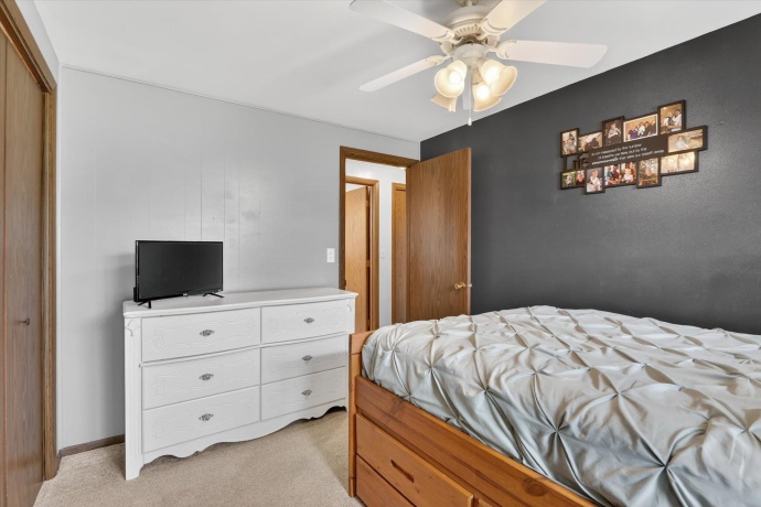 340 Shaffer, DAKOTA, Illinois 61018, 3 Bedrooms Bedrooms, ,1 BathroomBathrooms,House,For Sale,Shaffer,202602125