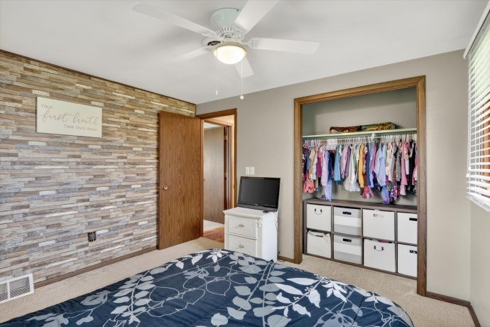 340 Shaffer, DAKOTA, Illinois 61018, 3 Bedrooms Bedrooms, ,1 BathroomBathrooms,House,For Sale,Shaffer,202602125