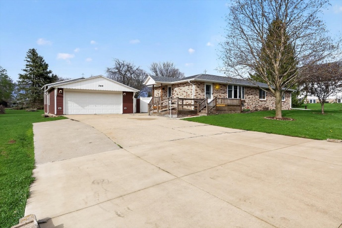 340 Shaffer, DAKOTA, Illinois 61018, 3 Bedrooms Bedrooms, ,1 BathroomBathrooms,House,For Sale,Shaffer,202602125