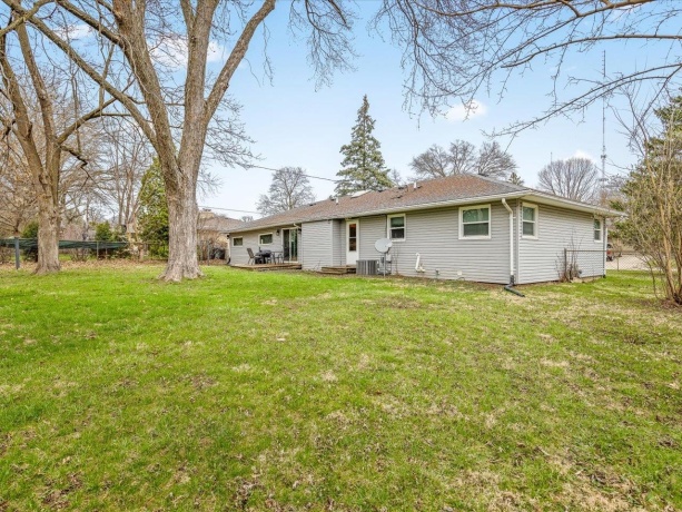 1012 Chelsea, ROCKFORD, Illinois 61107, 3 Bedrooms Bedrooms, ,2 BathroomsBathrooms,House,For Sale,Chelsea,202602129