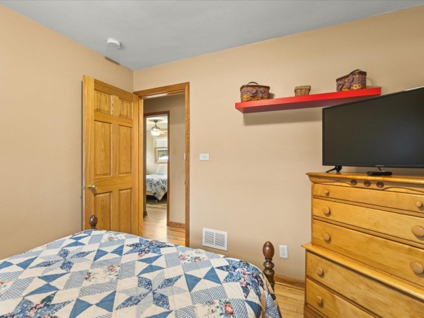 1012 Chelsea, ROCKFORD, Illinois 61107, 3 Bedrooms Bedrooms, ,2 BathroomsBathrooms,House,For Sale,Chelsea,202602129