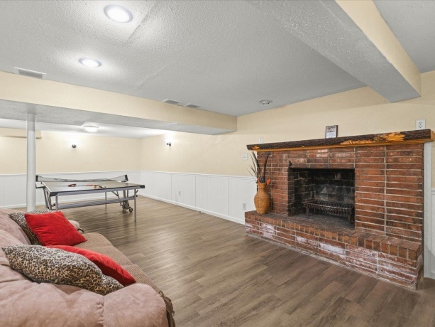 1012 Chelsea, ROCKFORD, Illinois 61107, 3 Bedrooms Bedrooms, ,2 BathroomsBathrooms,House,For Sale,Chelsea,202602129