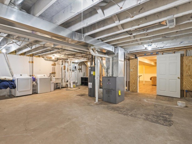 1012 Chelsea, ROCKFORD, Illinois 61107, 3 Bedrooms Bedrooms, ,2 BathroomsBathrooms,House,For Sale,Chelsea,202602129